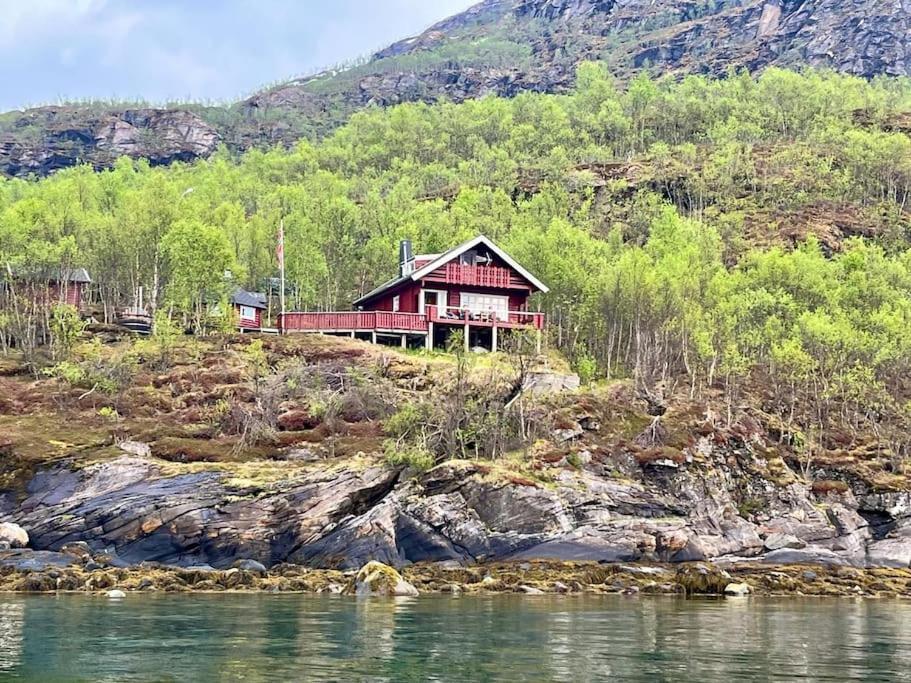 The Midnight Sun Feriehus